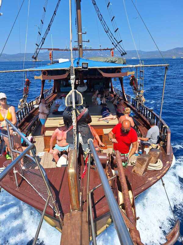 Sailing Boat 2 - Thumb 4