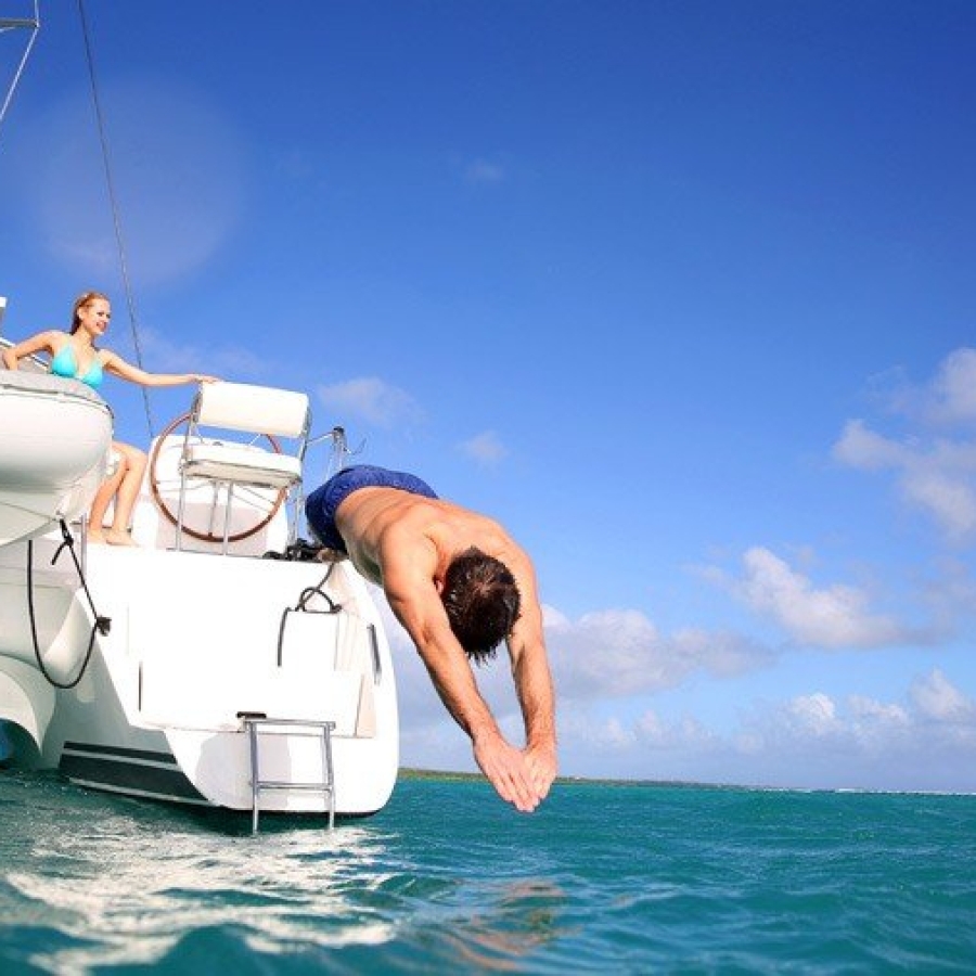 Catamaran - Thumb 3